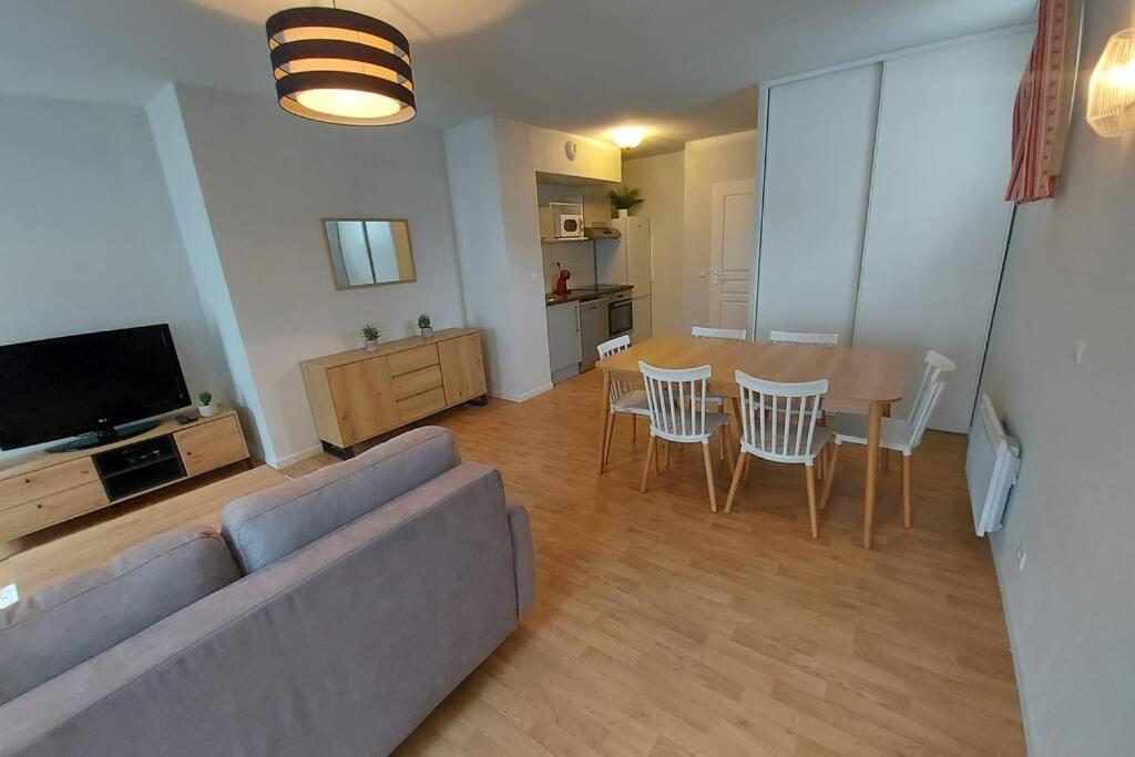 Appartement Moderne, Hyper-Centre - 6/8 Pers. Bagnères-de-Luchon Esterno foto
