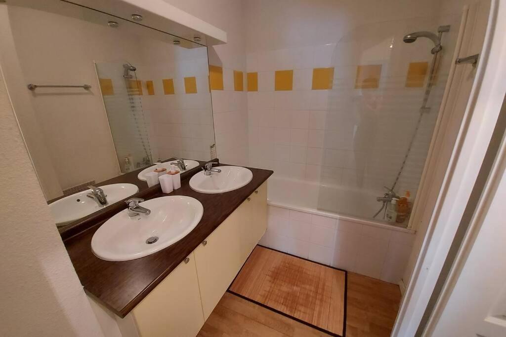 Appartement Moderne, Hyper-Centre - 6/8 Pers. Bagnères-de-Luchon Esterno foto