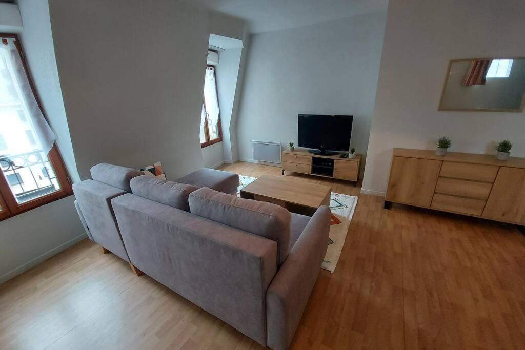 Appartement Moderne, Hyper-Centre - 6/8 Pers. Bagnères-de-Luchon Esterno foto